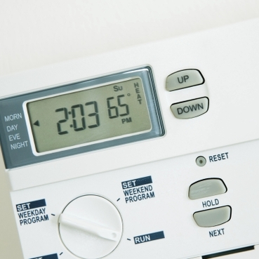 Weather Services for Energy Load Forecasting Schneider Electric Temperature forecasts for automated input load models