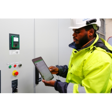 EcoFit™ Life Extension service can help extend the value of your drives. This service helps to reduce the risk of unplanned downtime and takes care of disposing of old parts.