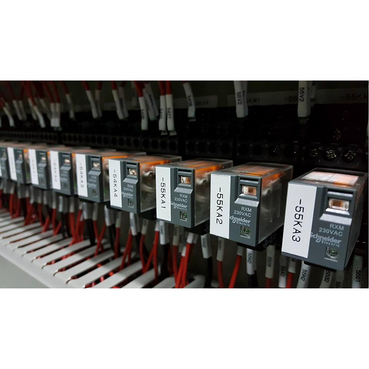 Schneider Electric Image of product in real life situation Contextual_image_RXMLB