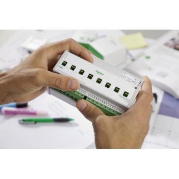 MTN647895 - MODULO ATUADOR ON/OFF KNX REG-K/8X230/16 C ACIONAMENTO