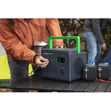 Schneider Electric Image of product in real life situation PPS730_UK_Lifestyle2