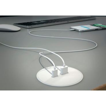 se Image of product in real life situation se_capella_office_close_up_RGB