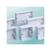 All boxes can be used with both standard and coiled miniature trunking.