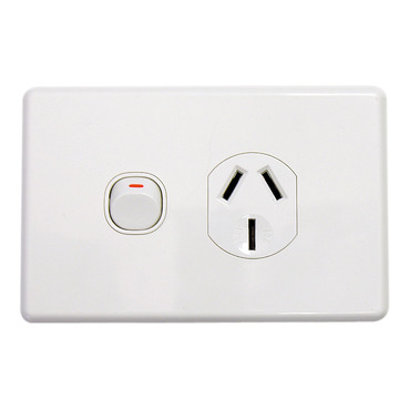 Clipsal C2000 Series Single Switch Socket Outlet Classic, 250V, 20A