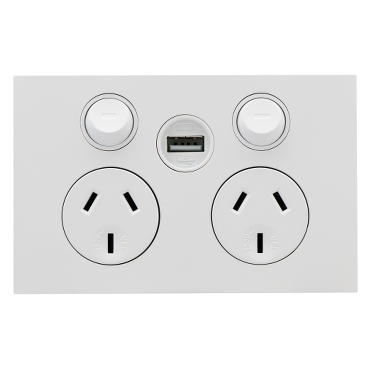 socket dgpo 10a 250v satzen c/w usb chgr