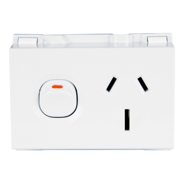 Clipsal MAX4 Switched Socket Outlet DIN Mounted 1 Gang 15 A 250 V 3 Pin 4 Module Double Pole