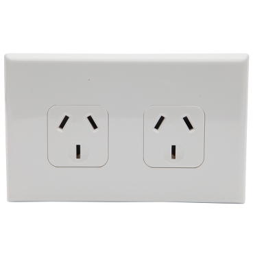 600 Series, Double Socket, Unswitched 10A Horizontal