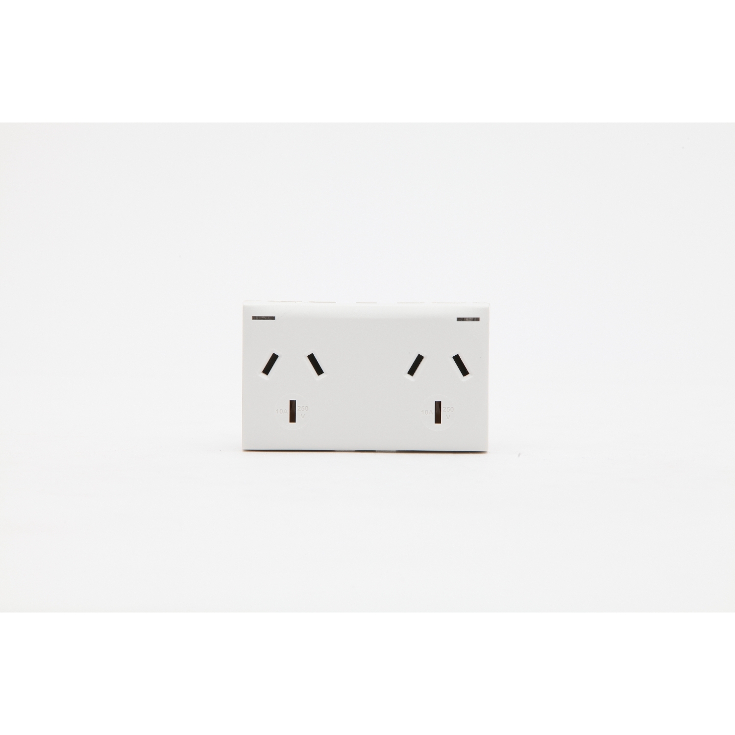 Double Horizontal Integrally Switched Socket Module with Blue LED;10A, White