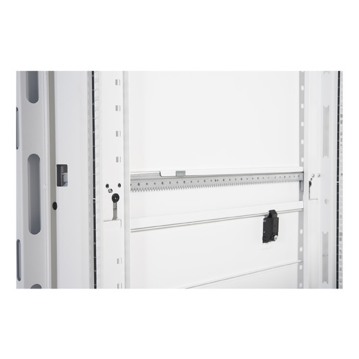 APC NetShelter SX, Server Rack Enclosure, 42U, White, 1991H x 600W x 1070D mm