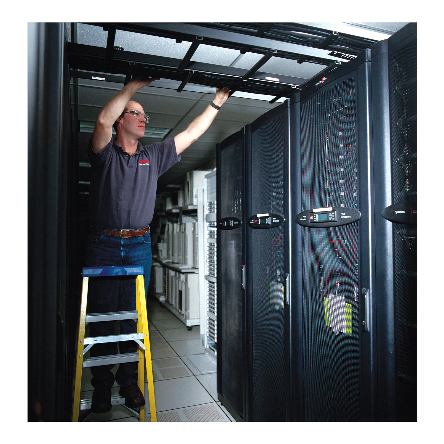 1) Year On-Site Warranty Extension for Galaxy 4000 40 to 50kVA UPS -  WOE1YR-G4-50 | APC Netherland