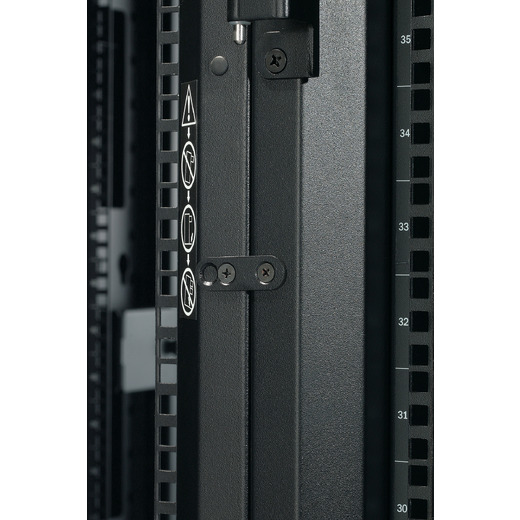 APC NetShelter SX, Server Rack Enclosure, 45U, Black, 2124H x 600W x 1070D mm