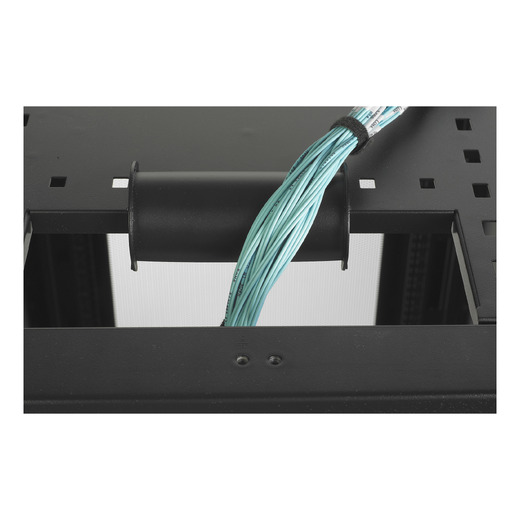 Kabelový svod (ohybové vodítko) pro stojany, skříně a kabelové žebříky NetShelter (2 kusy)