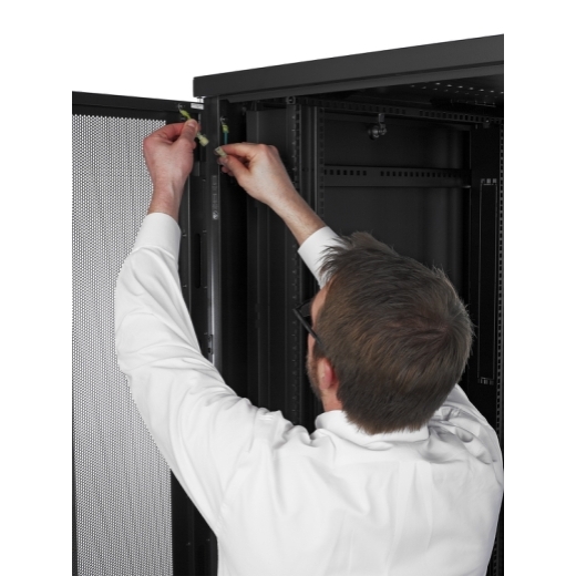 APC NetShelter SV, Server Rack Enclosure, 42U, Black, 2057H x 800W x 1060D mm with Roof, Castors, Feet, 4 Brackets, Bottom and Side Panels