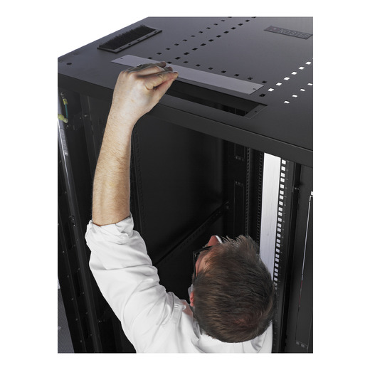 APC NetShelter SV, Server Rack Enclosure, 42U, Black, 2057H x 800W x 1060D mm with Roof, Castors, Feet, 4 Brackets, Bottom and Side Panels