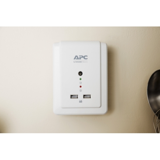 APC Essential SurgeArrest 6 Outlet Wall Mount With USB, 120V