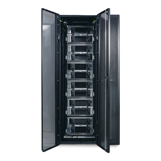 InRow SC System 1 InRow SC, 1 NetShelter SX Rack 600mm, and Rear Containment