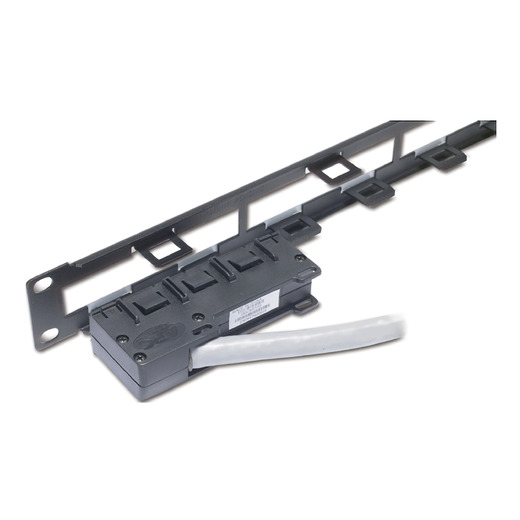 Datový rozvodný panel, 1U, nese po 4 rozvodných datových kabelech celkem pro 24 portů